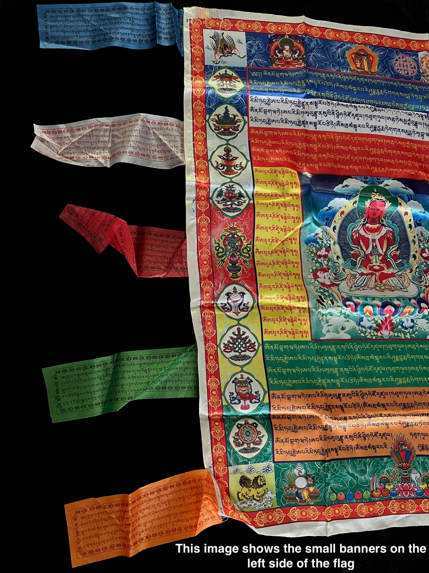 Énorme bannière de drapeau de prière Amitayus | Drapeaux de prière tibétains | 27 pouces x 36 pouces | 1 seul drapeau | Poly Soie | drapeau ou mur vertical | Tsépame