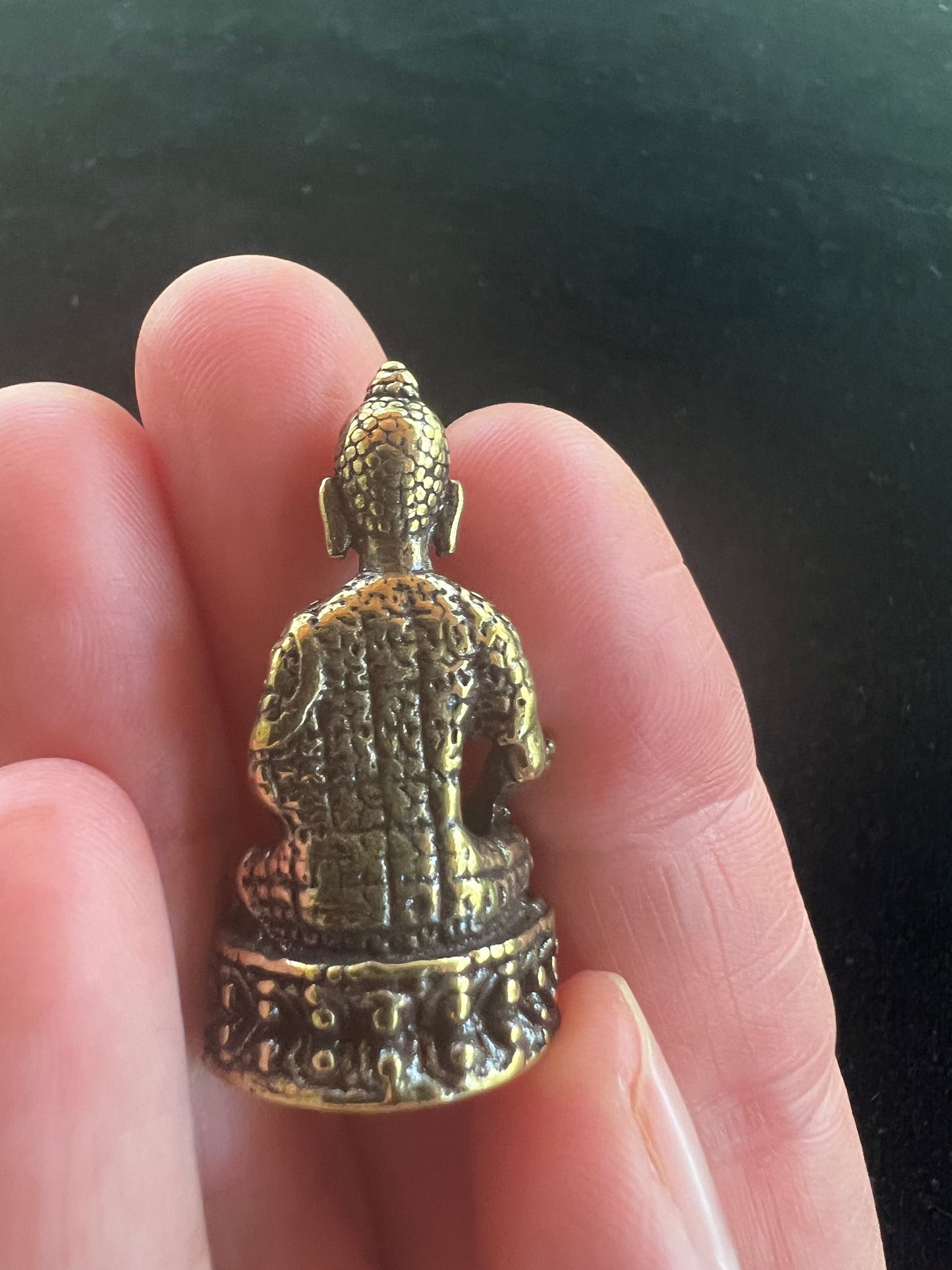 Pequeña estatua del Buda de la Medicina | Hecho a mano | 1,75 pulgadas por 1 pulgada