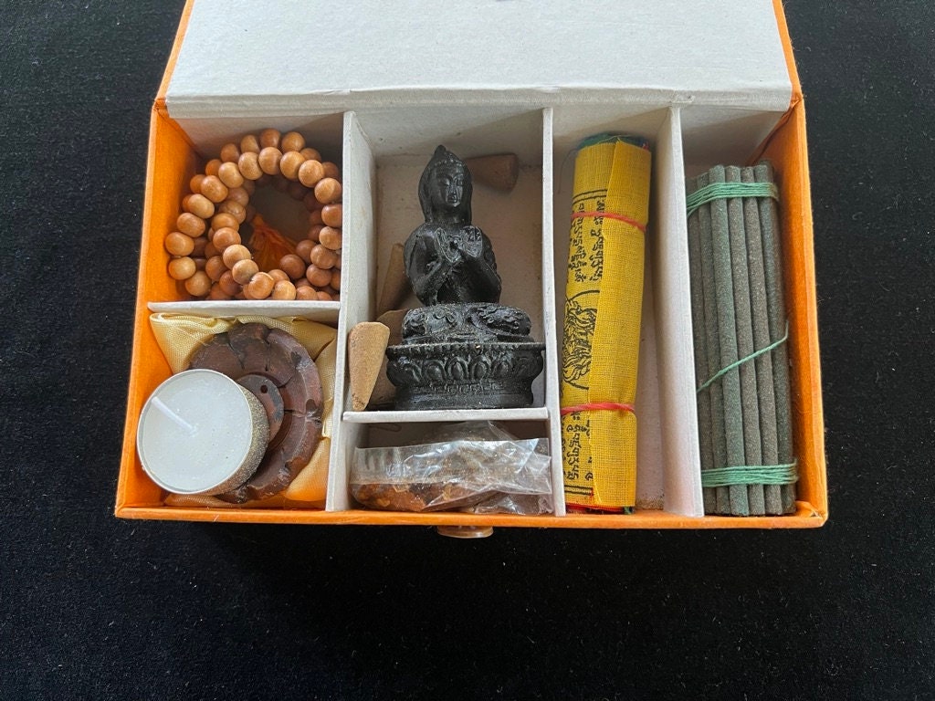 Traveling Altar Incense Gift Set | Approx 8 in by 5 in by 2 in | Nepal