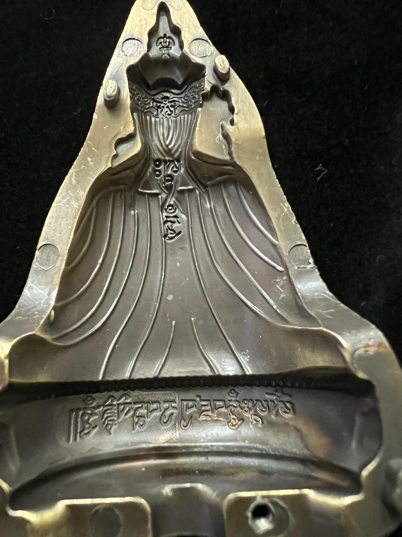 Guru Rinpoche Two Sided Tsa Tsa Mold | Metal Alloy | Approx 3 1/2 Inches | Guru Padmasambhava