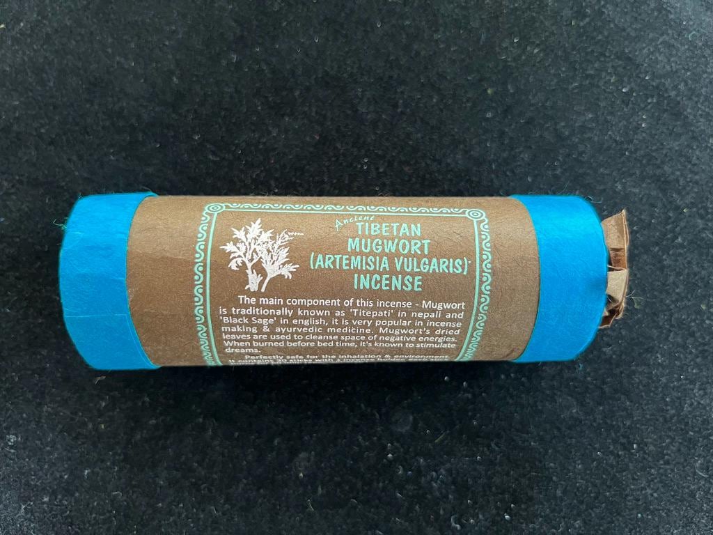 Ancient Tibetan Mugwort (Artemisia vulgaris) incense | Tibetan Incense | 30 sticks | w/ Mini Incense Holder