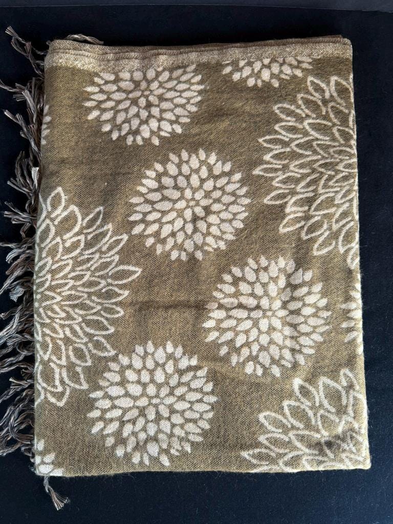 Nepalese Chrysanthemum Design Wool Shawl | 35" x 80" | Various Colors | Wool Blend